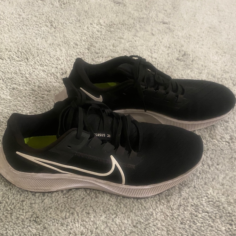 Nike Air Zoom Pegasus Men's Black Running Shoes with White Swoosh